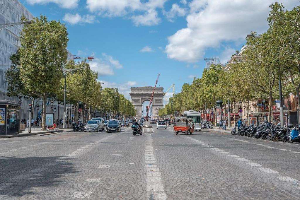0#studio 2pers#champs Elysees#arc De Triomphe * Parigi
